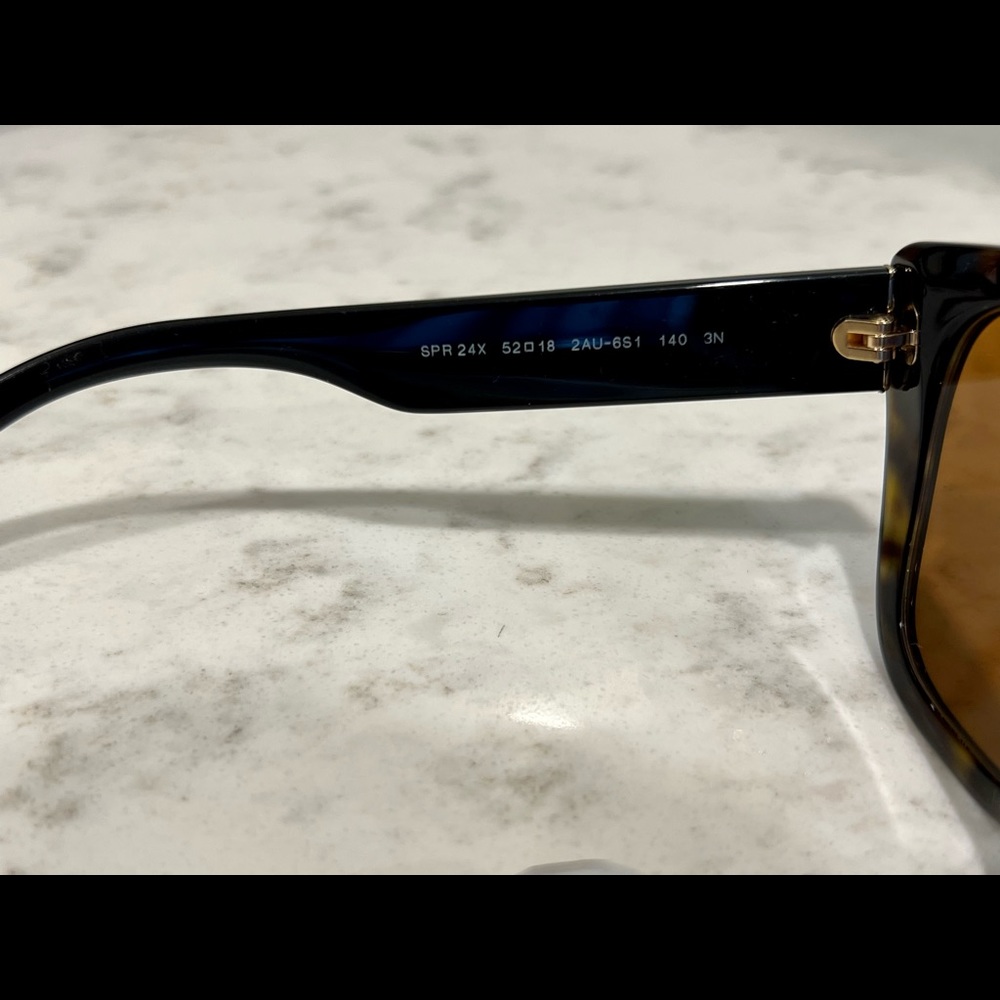 Authentic Prada sunglasses - Picture 8 of 10